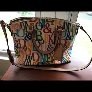 Dooney&bourke pocketbook